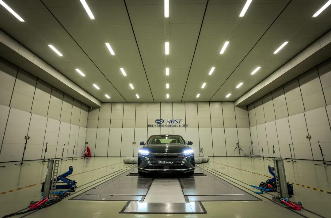 赛道级宽体家轿奕炫max,奕炫6.81百米