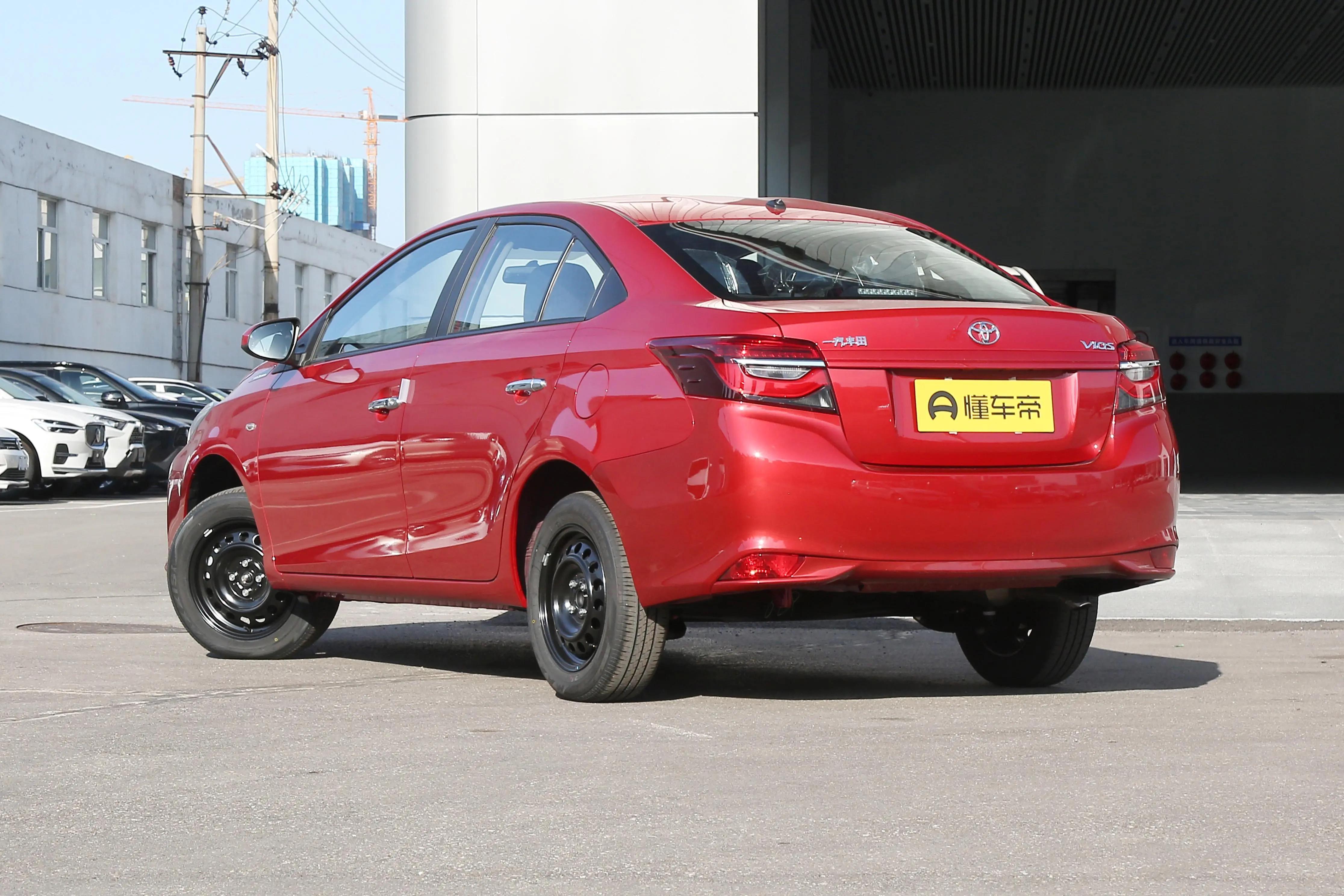 丰田低油耗小型车,丰田便宜二手车代步车推荐