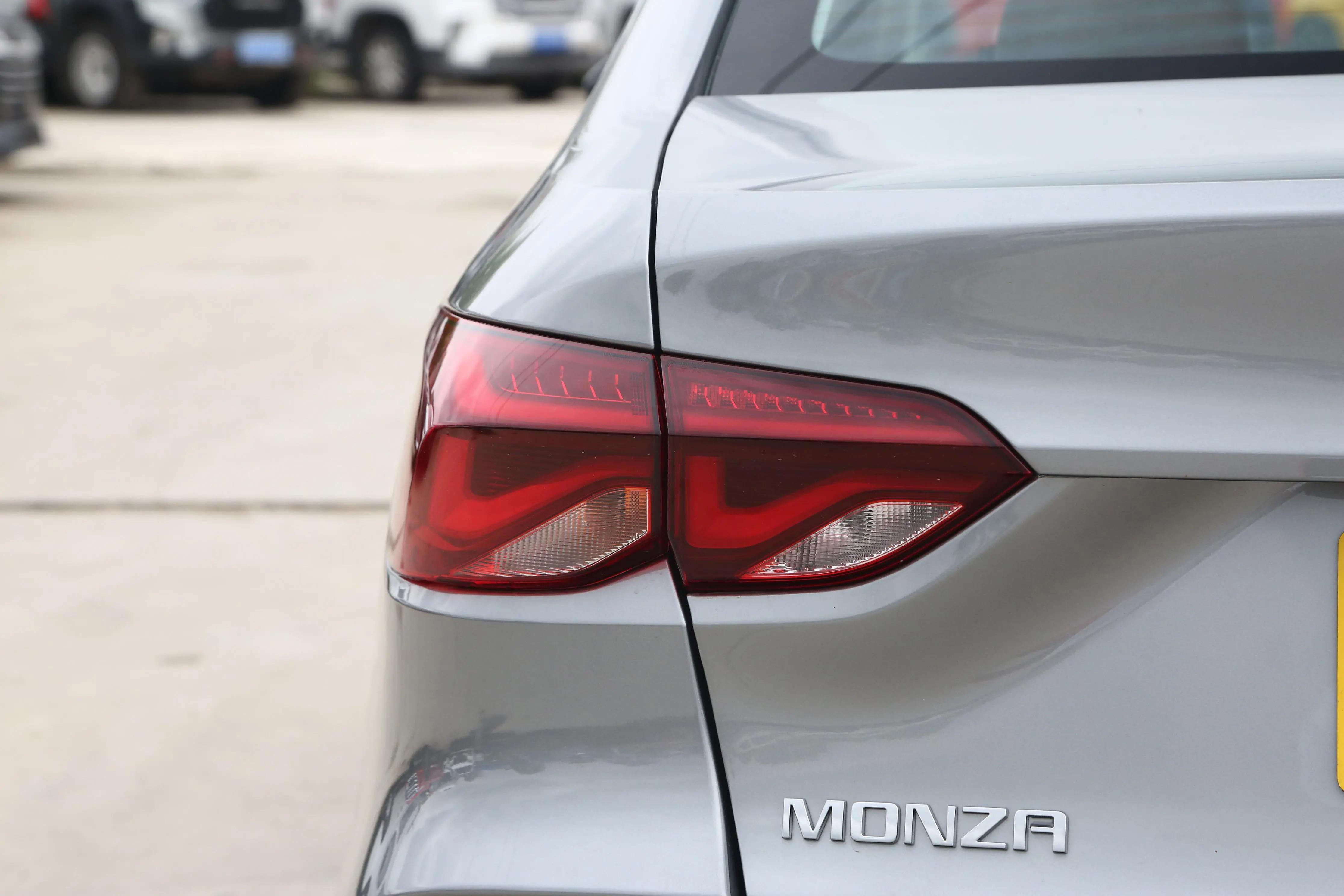 雪佛兰科鲁泽养车费用高吗,雪佛兰科鲁泽用车体验