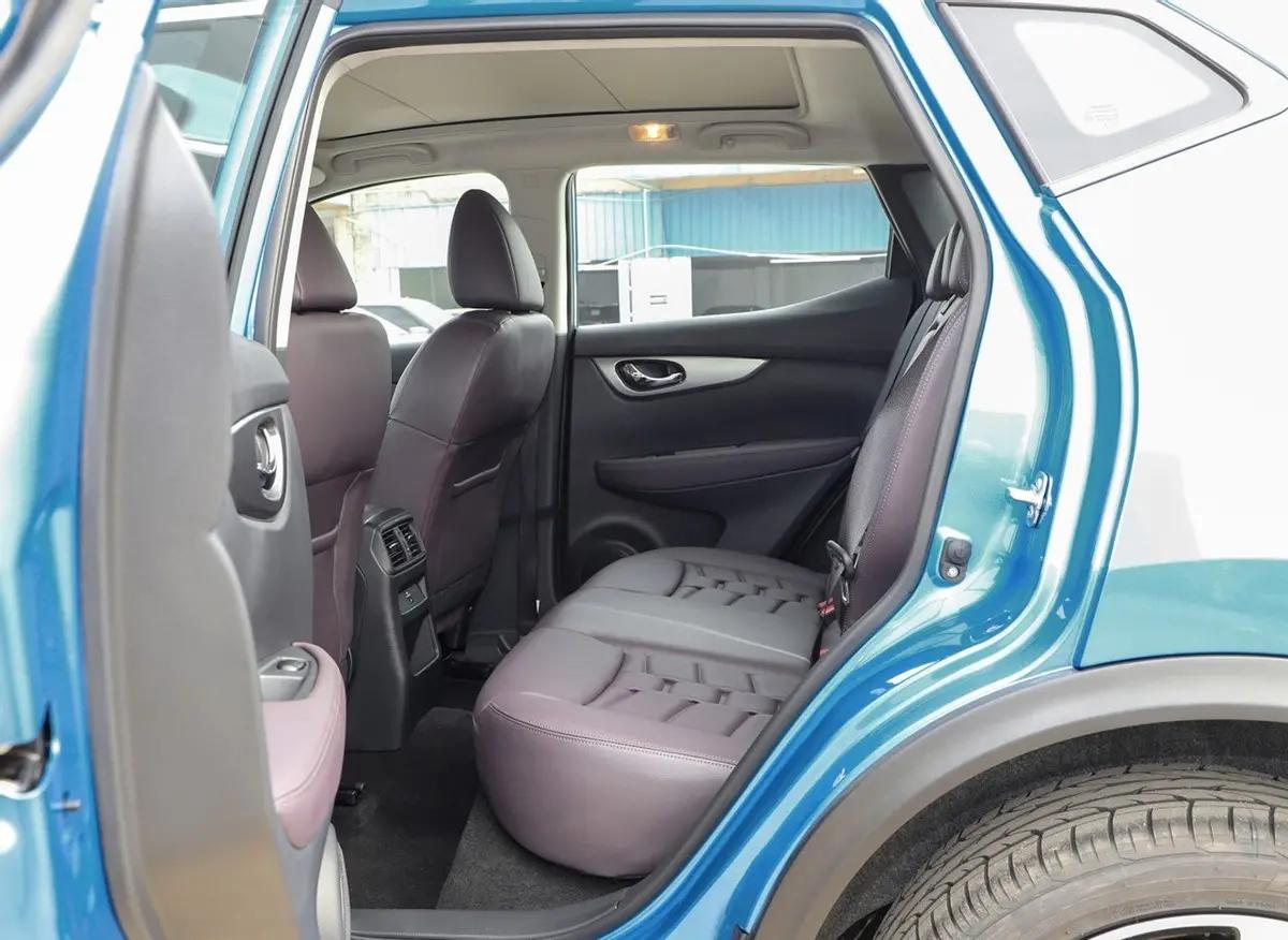 日产逍客与马自达cx-4哪个好,马自达cx-5和逍客哪个后排大