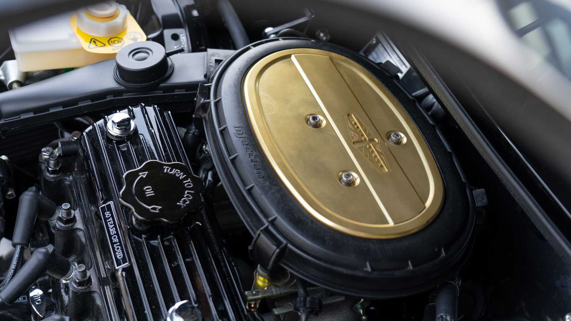 广场舞也能玩摇滚,可能你缺了一台mini马歇尔特别版改装车