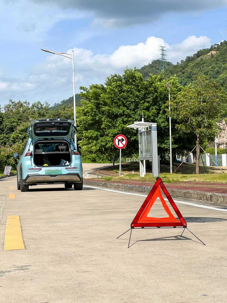 新车后备箱工具使用方法,后备箱工具如何使用