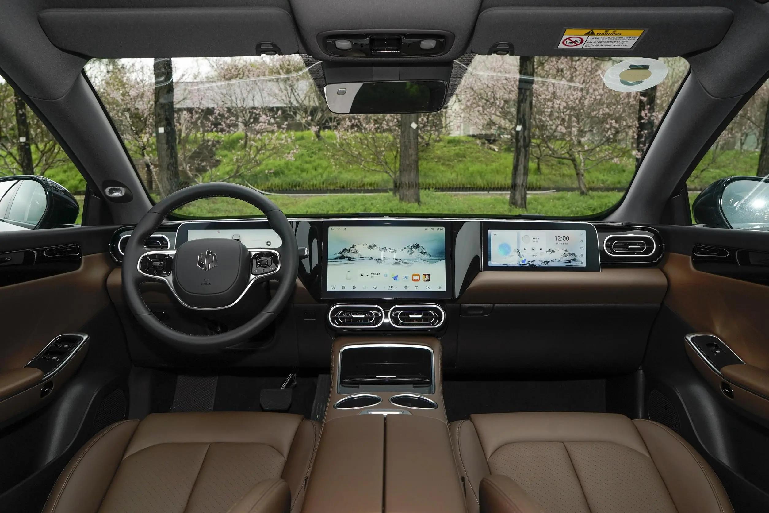 零跑c012023款525舒享版内饰白色,零跑c012023款525舒享版官方宣传片