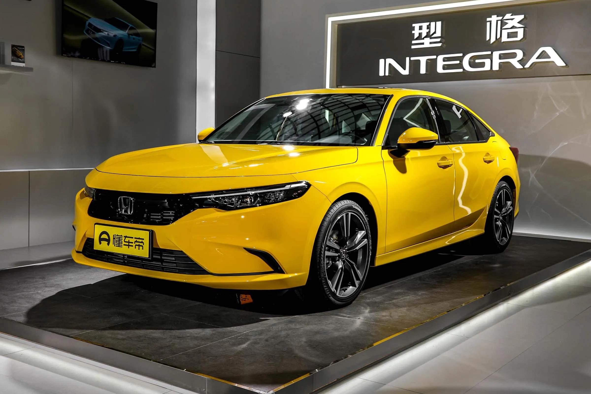 本田型格手动挡2023款二手车,本田型格2023款240TURBO幻夜豪华版