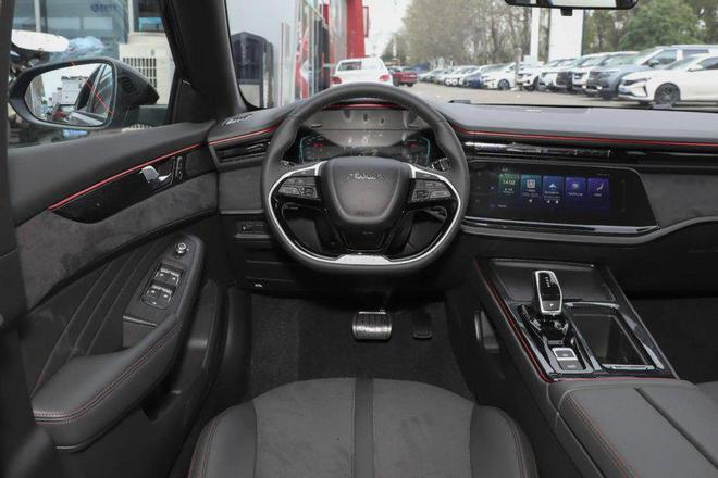 一公里仅需5毛钱，奕炫MAX让我余额多多