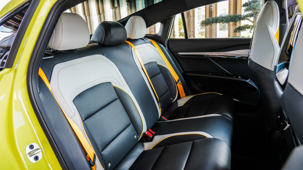 名爵mg5新款1.5t试驾,名爵mg5天蝎座豪华版测评