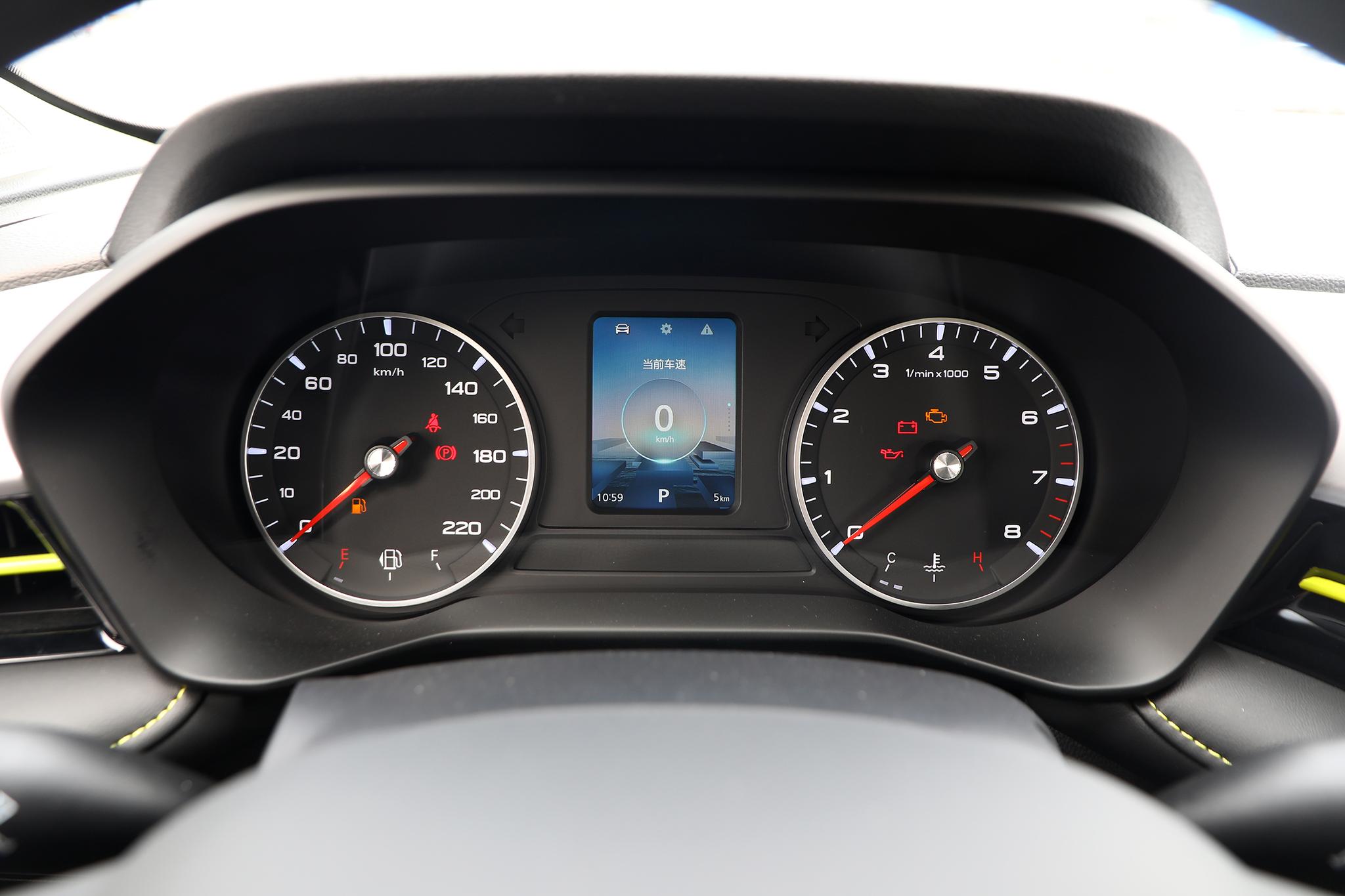 名爵5自吸和荣威i5自吸选哪个,荣威i51.5自吸是什么发动机