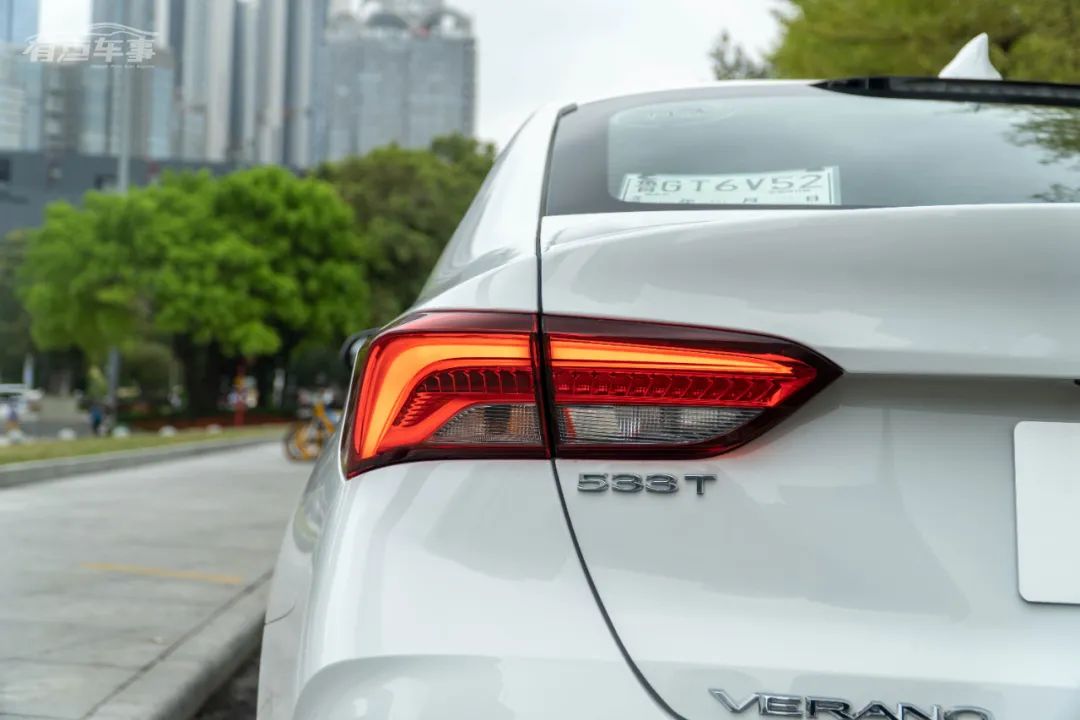 别克威朗pro2022款性价比,别克威朗progs试驾白色