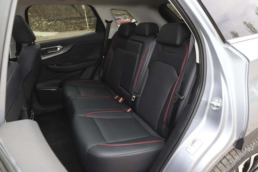 全能小型suv大全,2023款北京x7suv超享版