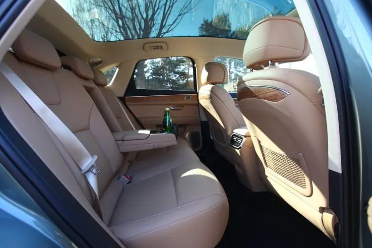 问界m5ev新款,问界m5ev高性能版