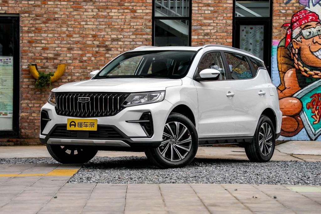 底盘震动油门踏板震动,新车油门踏板方向盘轻微振动