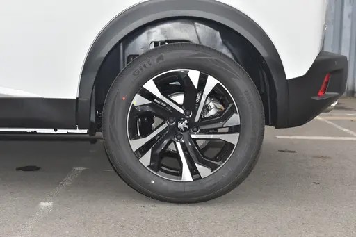 价格低油耗低的万元车,标致2008最致命的5大缺点