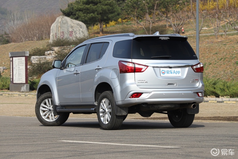 国产可家用可越野的硬派suv推荐,50万以上性价比高的硬派越野suv