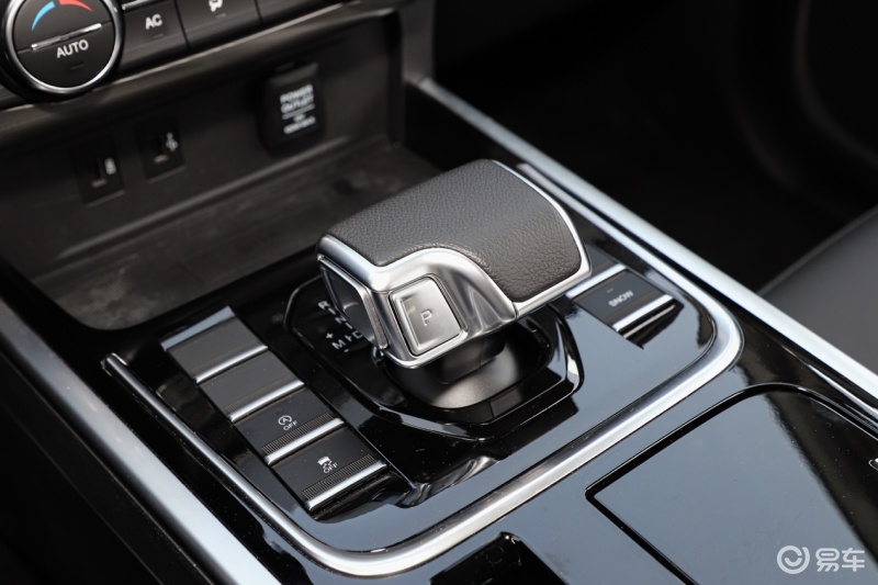 国产可家用可越野的硬派suv推荐,50万以上性价比高的硬派越野suv