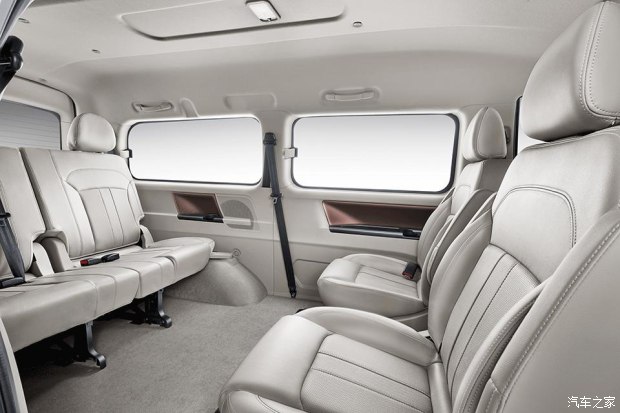 菱智m5ev落地价格纯电,油价5元左右的车