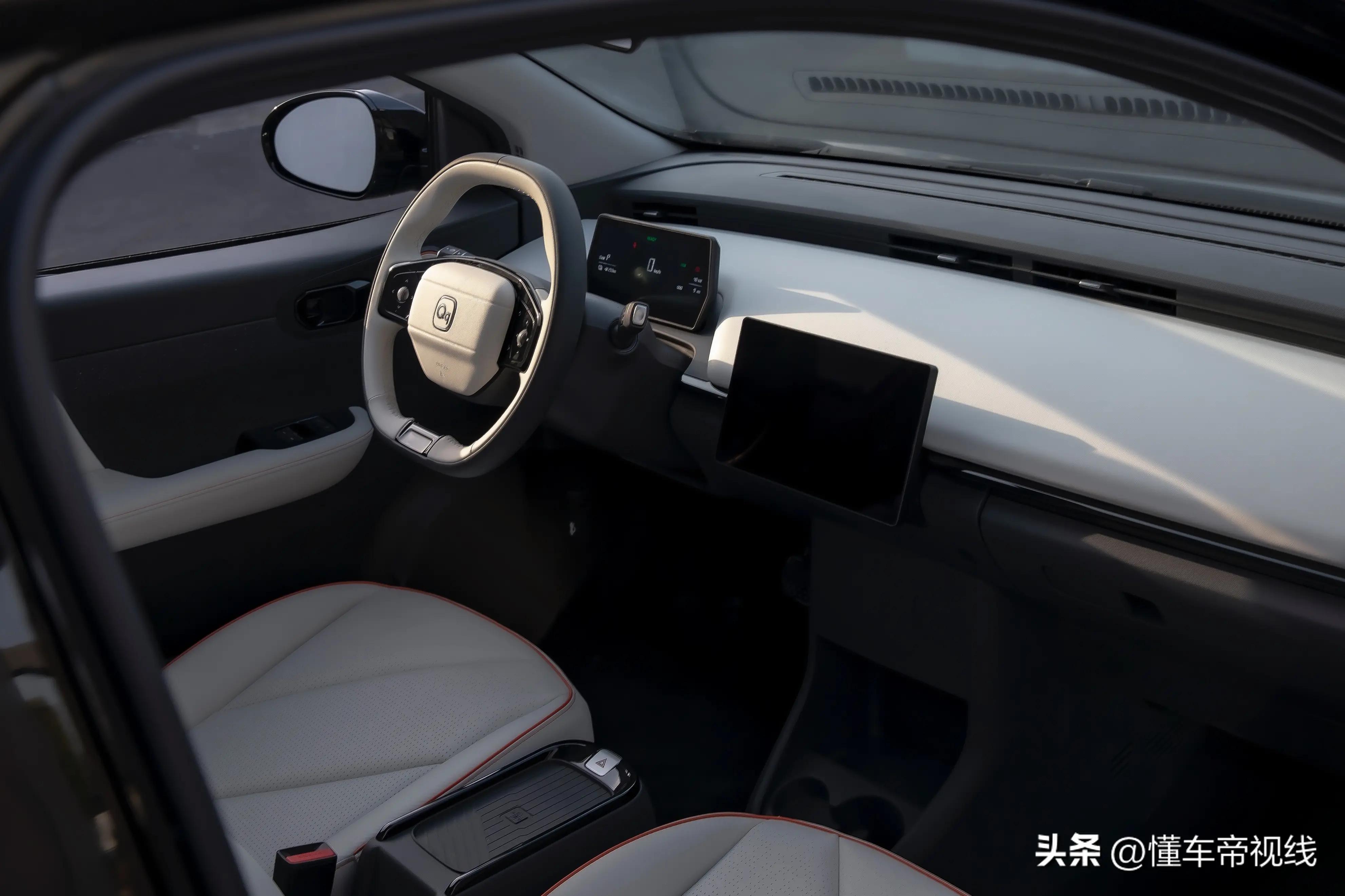 奇瑞小蚂蚁18款内饰改色,全新小蚂蚁q有几个颜色