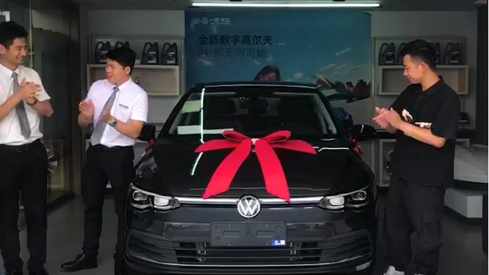 新款高尔夫和新款飞度,1.5手动飞度和1.4t手动高尔夫