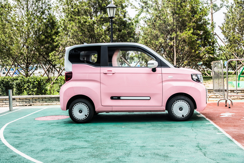 5万左右纯电代步小车,QQ冰淇淋·桃欢喜带来哪些惊喜呢?