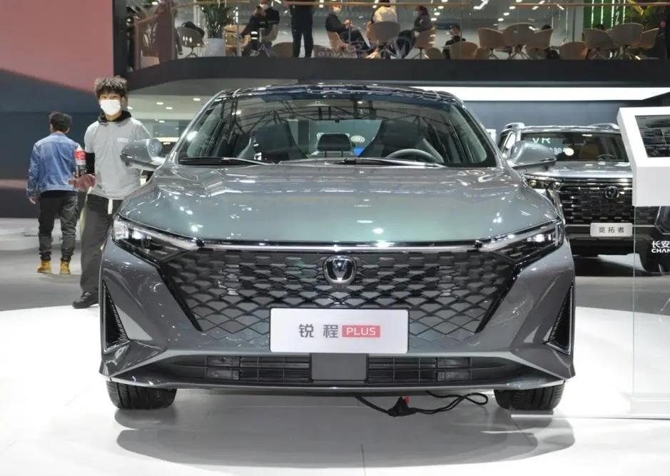 长安逸动plus长安锐程cc2021款,长安锐程cc与长安逸动plus