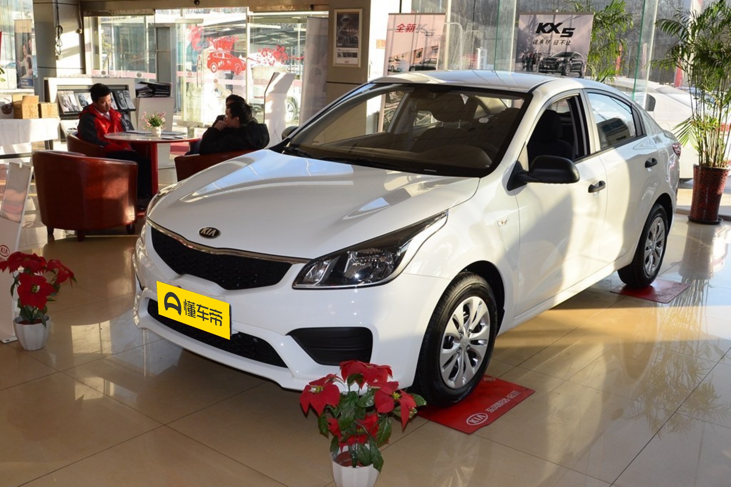 起亚k2数据接口在哪,起亚k2怎么看表显油耗