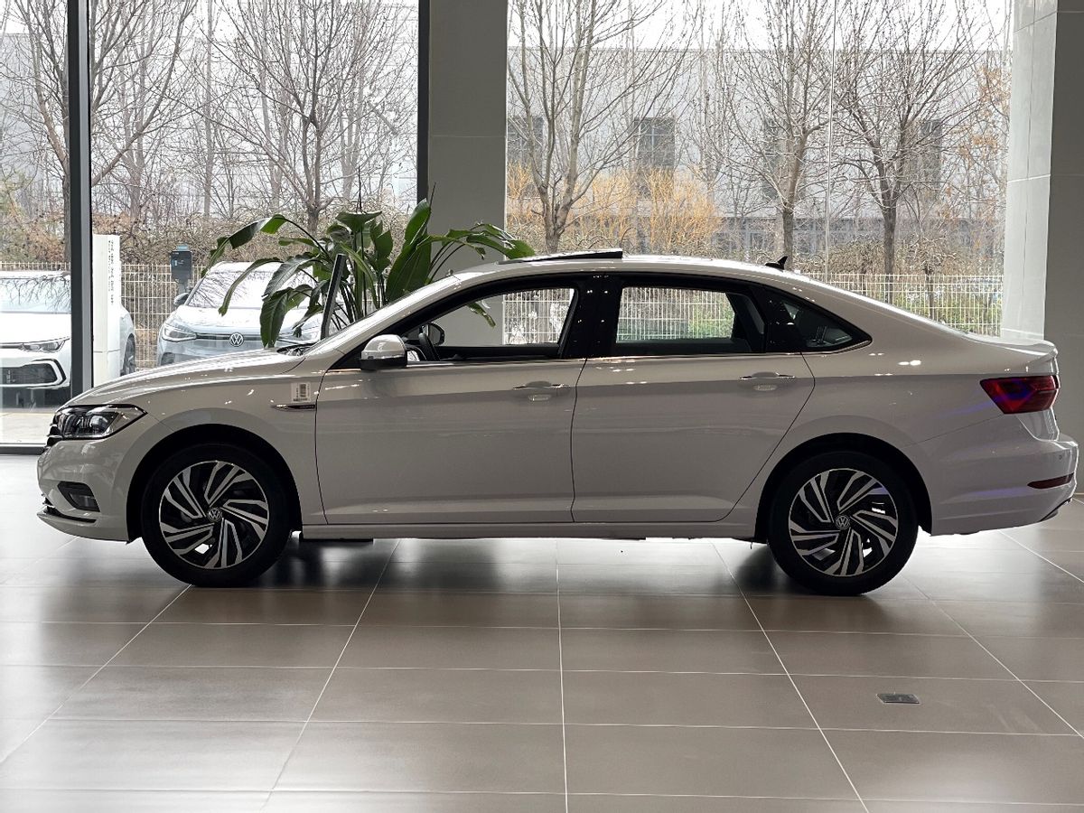 2023款速腾1.5保养费,23款速腾1.5t超越版首次保养