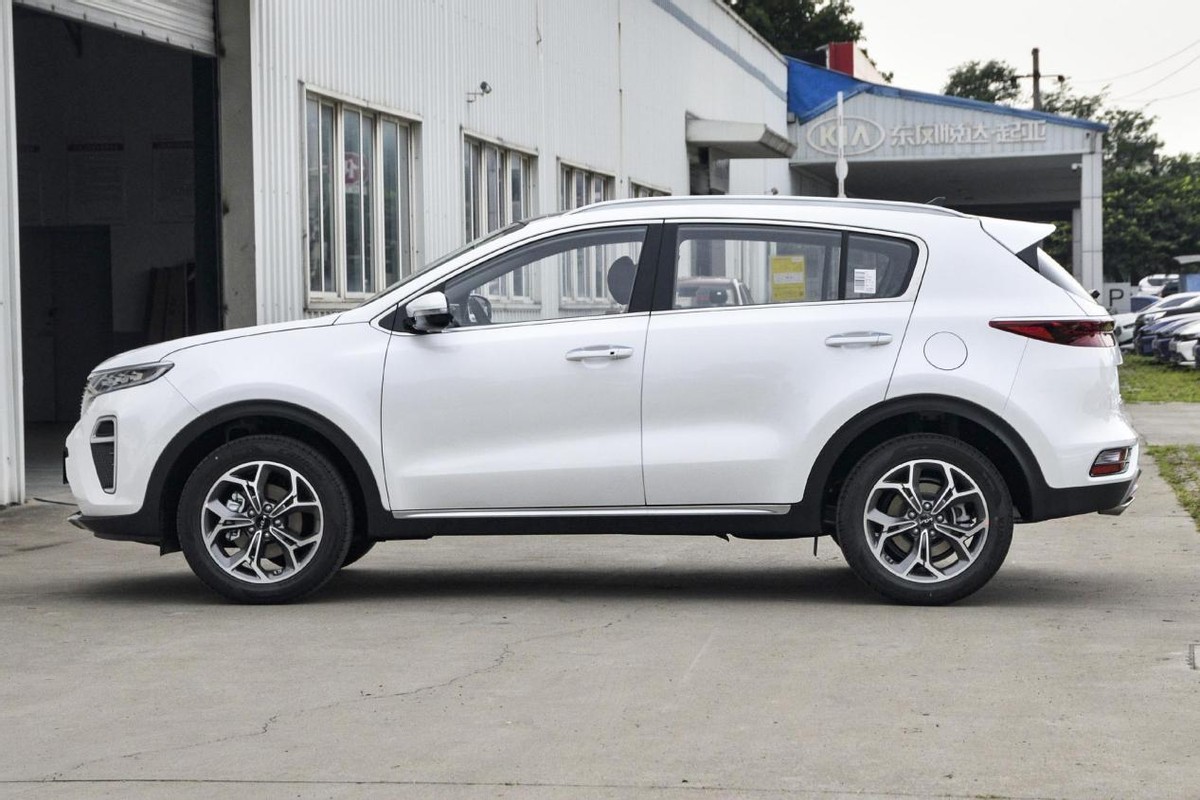 外观好看空间大的15万左右的车,2019款自动两驱2.0起亚kx5