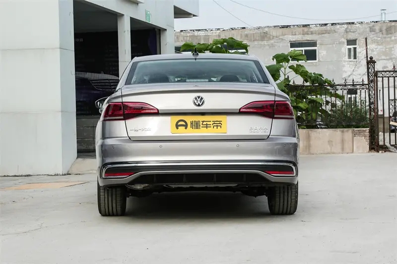 全新雷凌和宝来该怎么选择,宝来2023款1.2t与1.2t雷凌哪个动力大