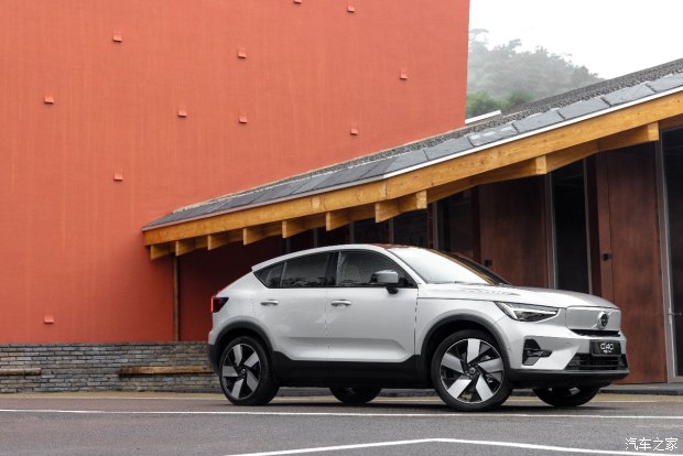 沃尔沃s40车内异味,沃尔沃xc40车内气味