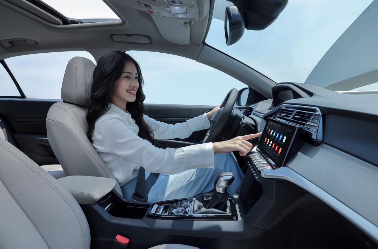 超长5年0息,超低3成首付,“家轿卷王”新408限时轻松贷!