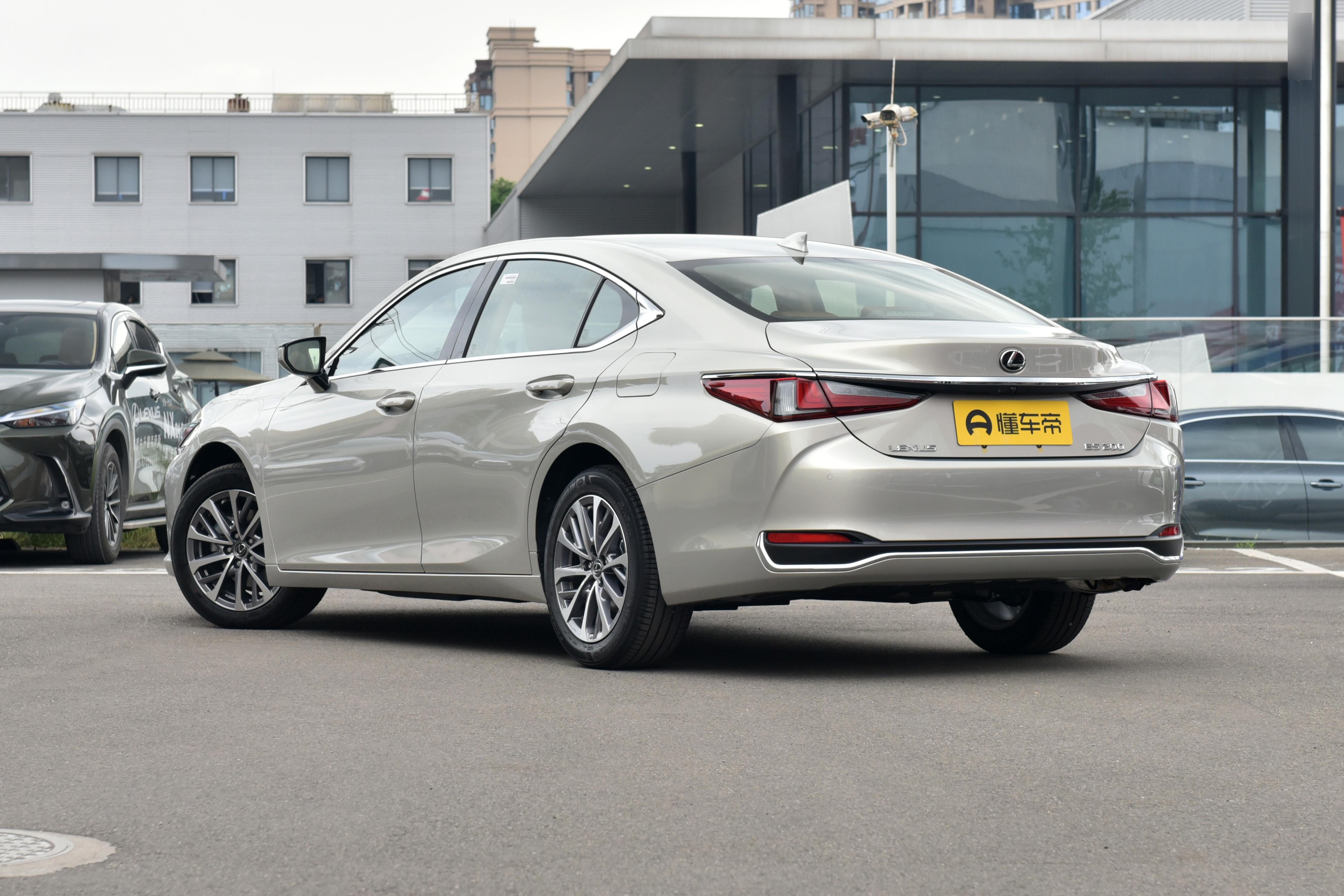 雷克萨斯es哪款车更值得购买,到底哪款雷克萨斯es最值得买