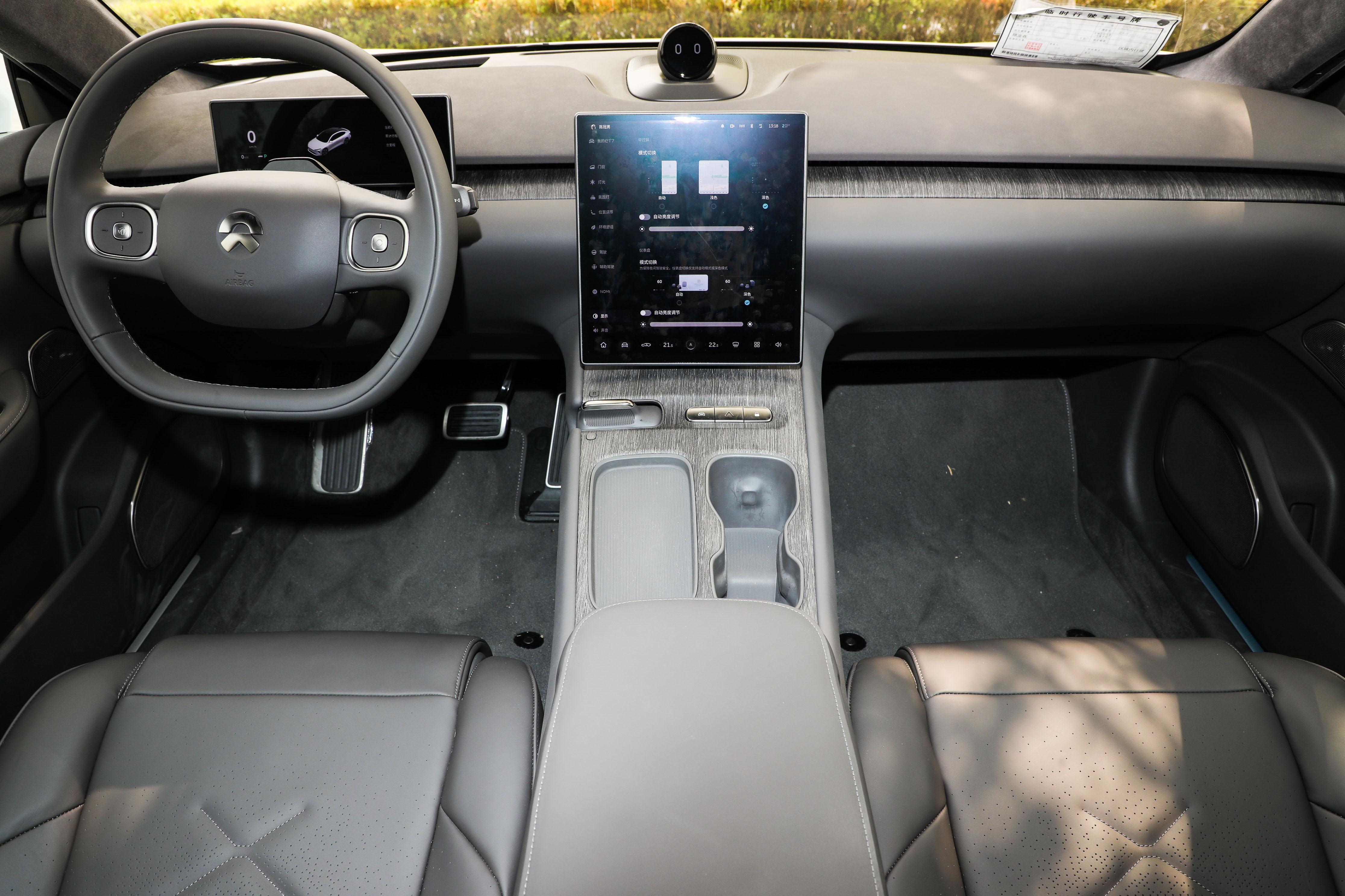 续航1000km蔚来et7实拍试驾,蔚来et7性价比高吗