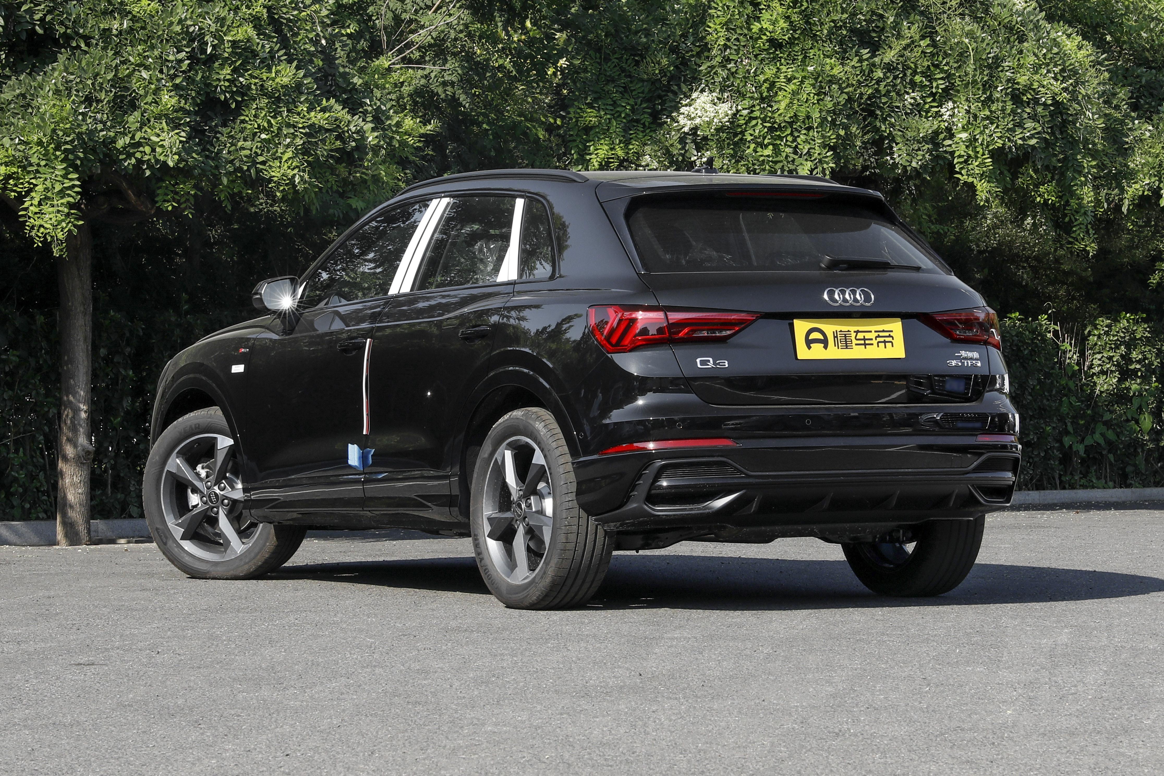 奥迪q3什么颜色好看,奥迪q3值得购买吗24款