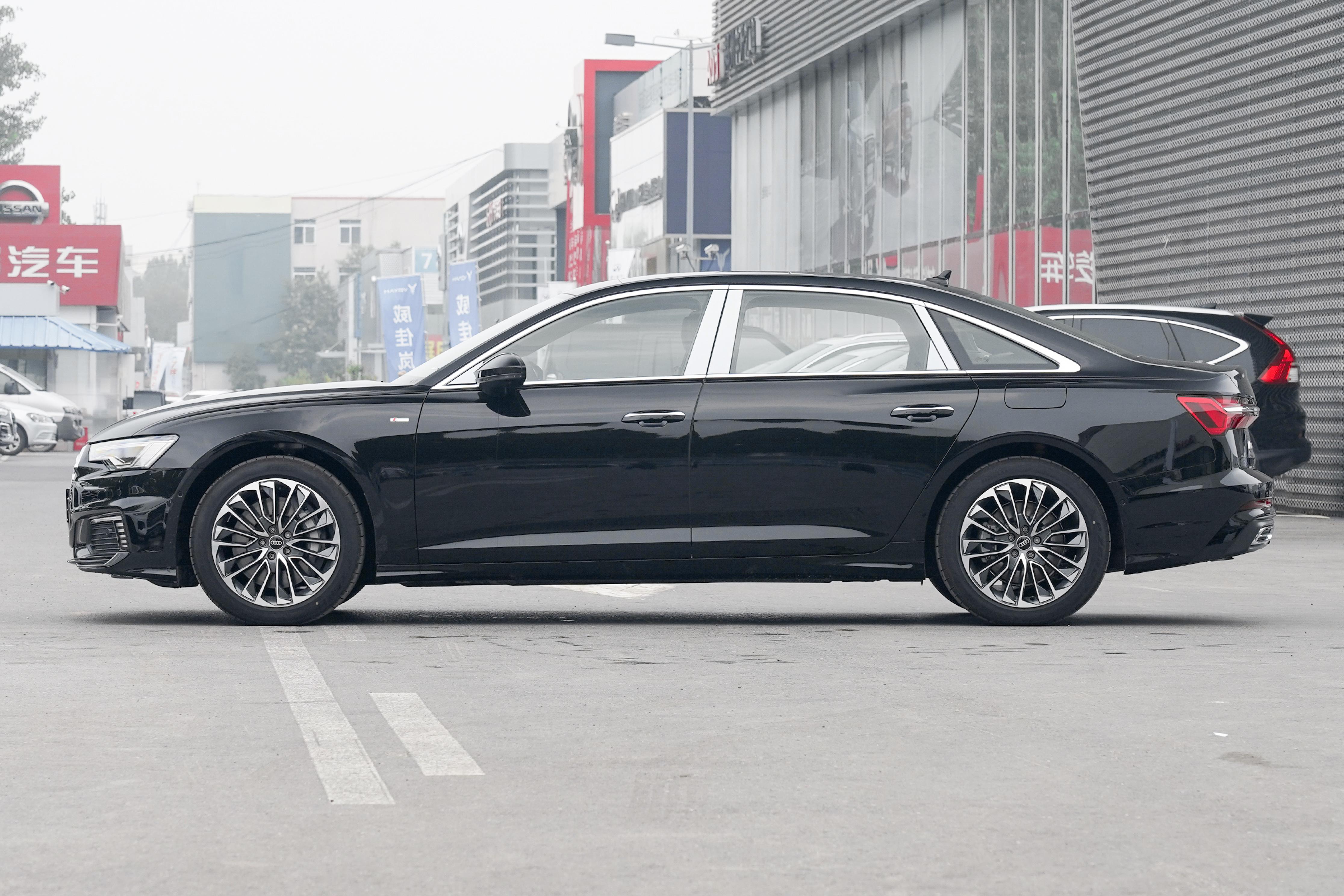 奥迪a6lphev一年的养车费用,奥迪a6lphev上路多少钱