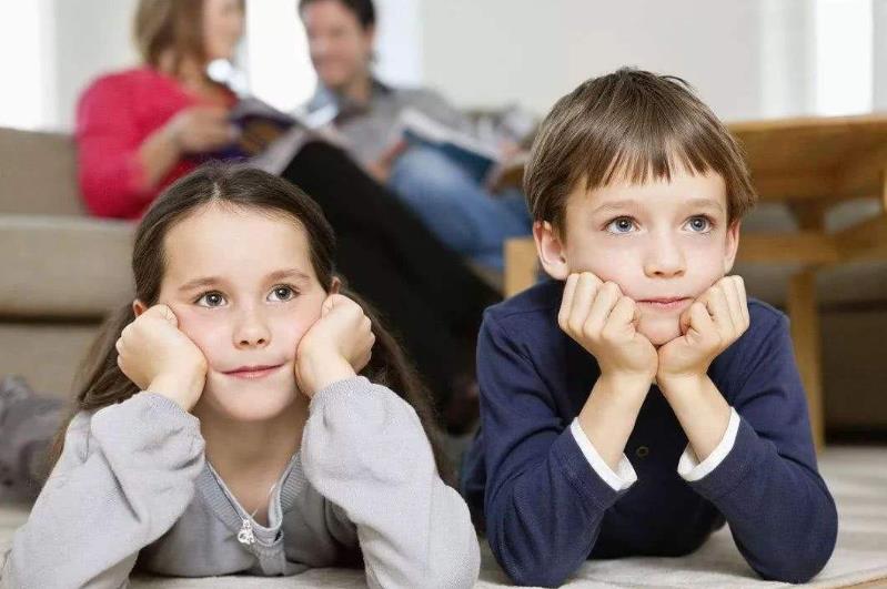 情窦初开的女孩该怎么引导,儿子情窦初开家长怎么引导