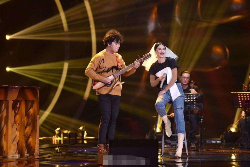 谭维维经典咏流传评价,韩红点评金池