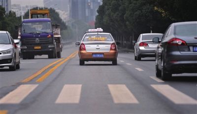 老马说武汉-在武汉开车太不容易了