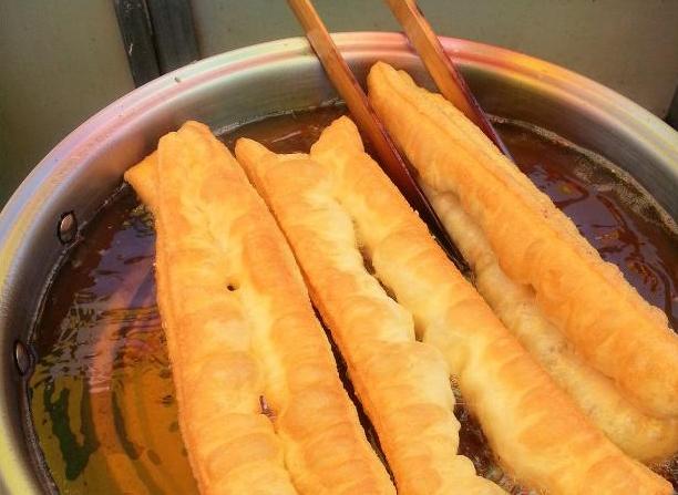 炸油条这个配方一定要收藏,炸油条需要什么材料才好吃