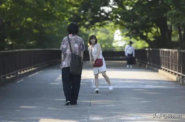 90后的我靠自己买的别墅,90后的我为了房子倾家荡产