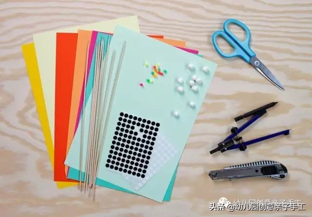 手工小伞可以折叠不用双面胶,幼儿园简单手工雨中小伞