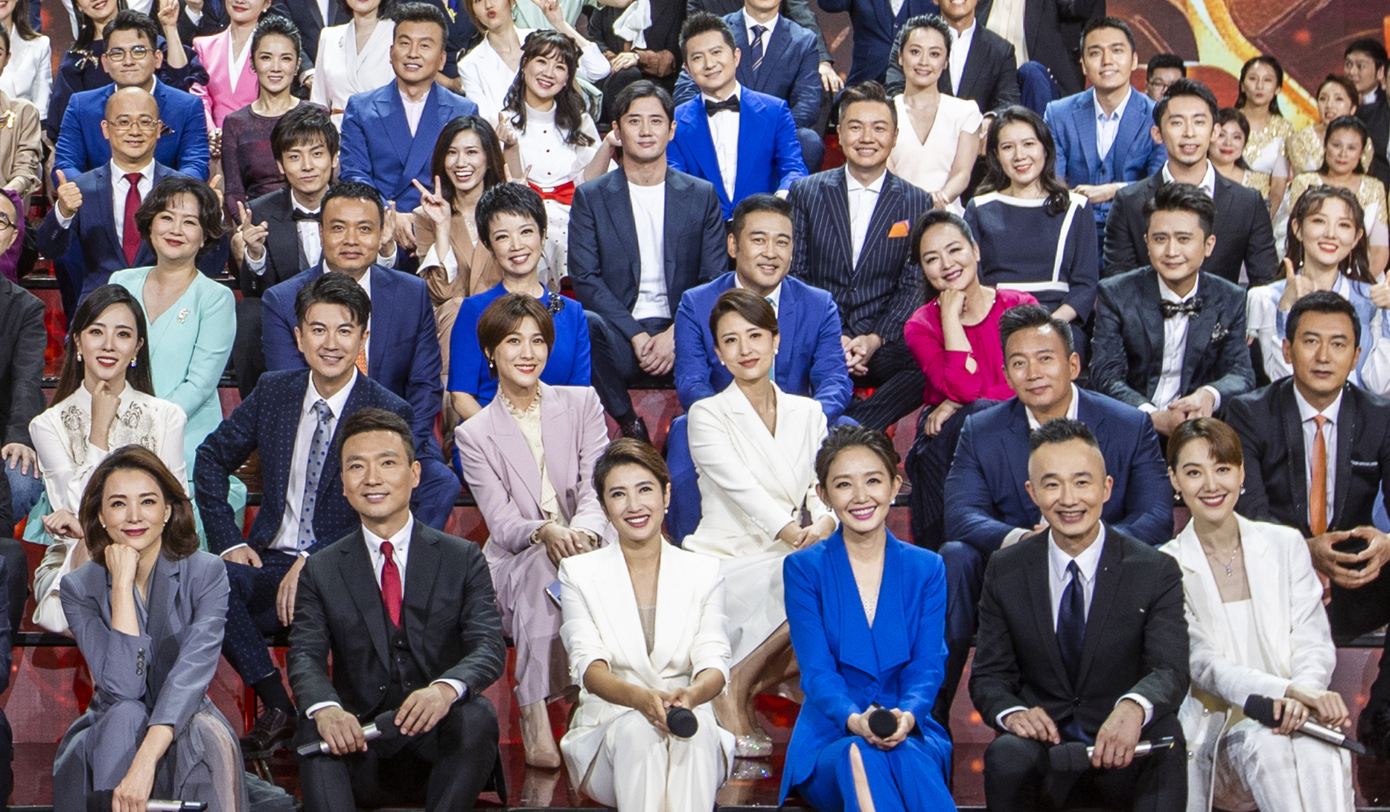 上海电视台主持人风波事件,上海台主持人失言惹争议