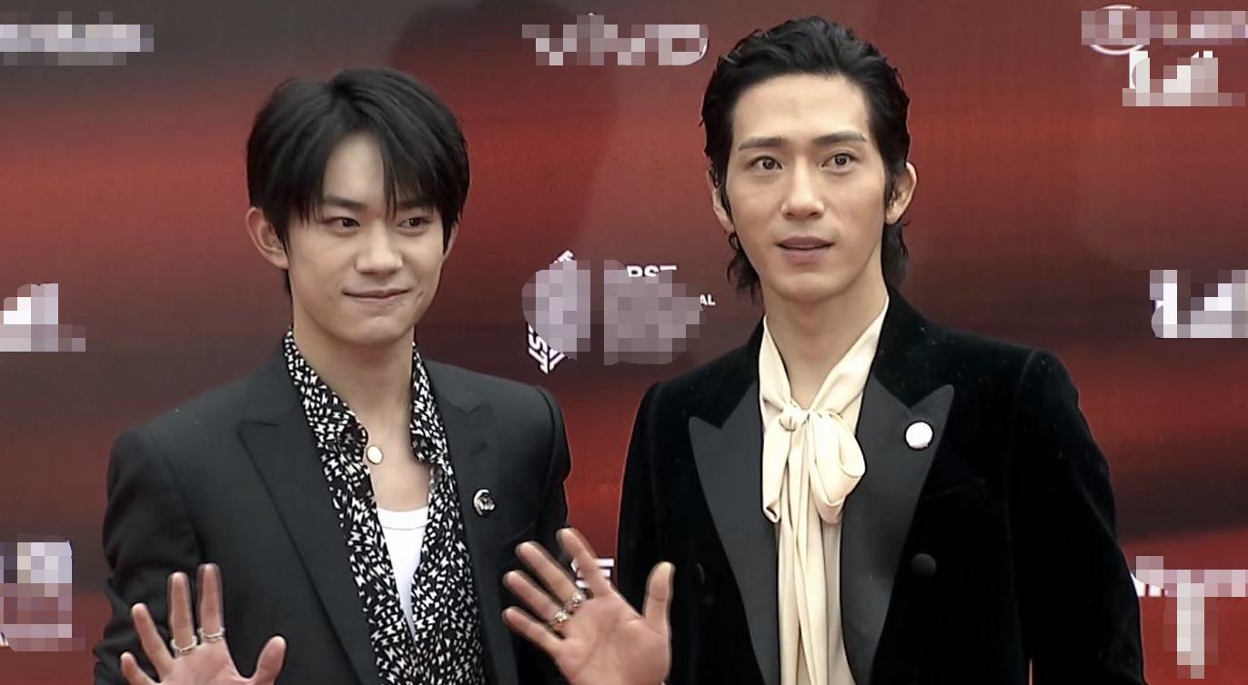 first影展千玺拥抱,first影展宋佳黑脸