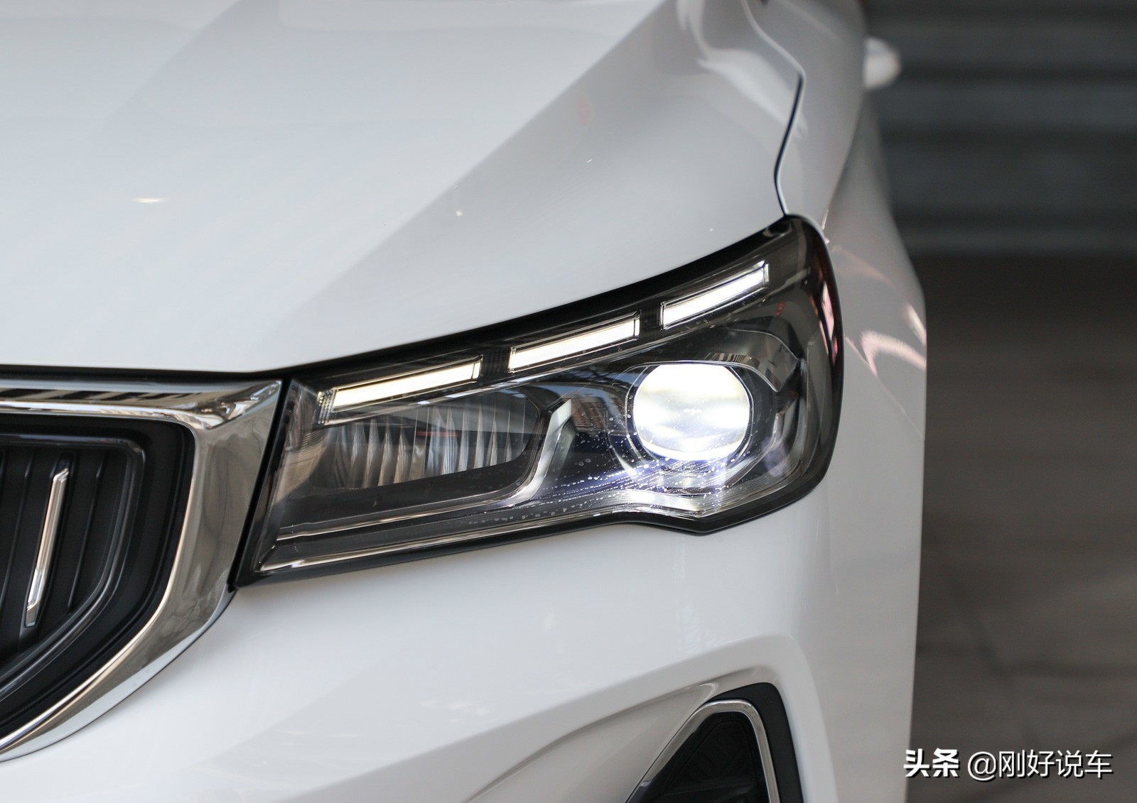 第四代帝豪有哪些优点和缺点,新帝豪第四代尊贵版车如何