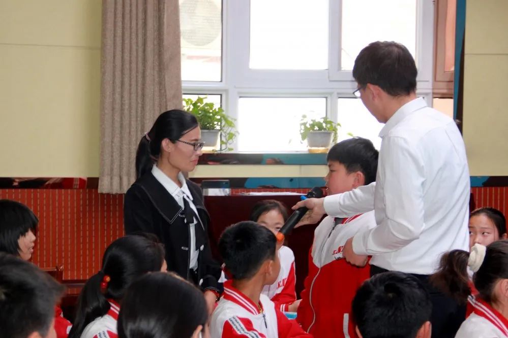 洛龙区二实小口语交际课程研讨——《转述》