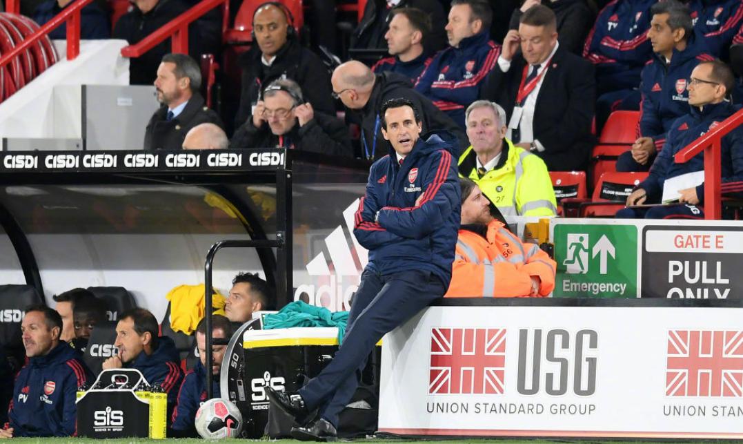 阿森纳0-1挖出新星！20岁小将让球迷改变偏见，过人+调度已成铁腰