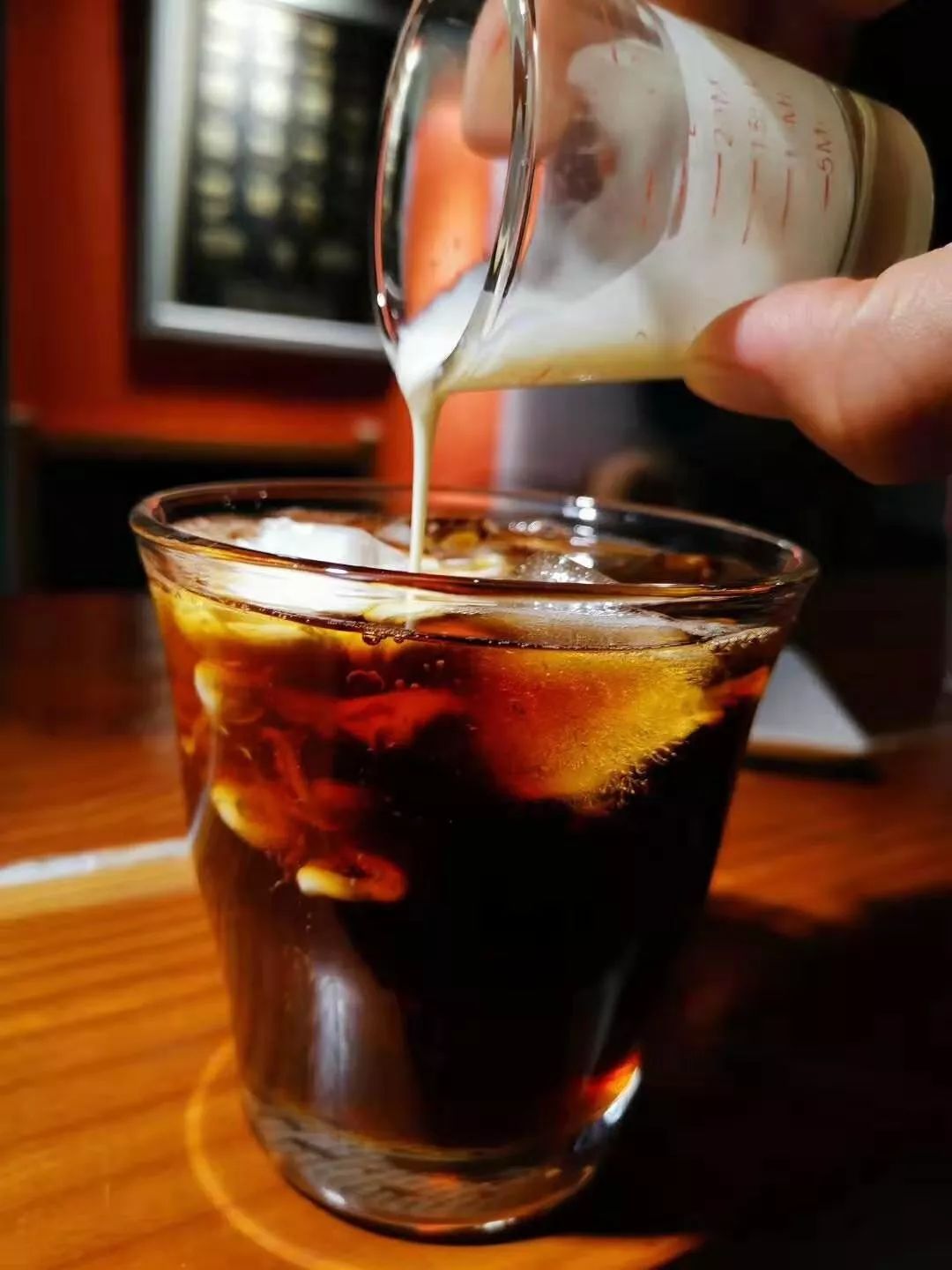 37岁转型，将爱好变成工作，我成了一家小型咖啡店老板