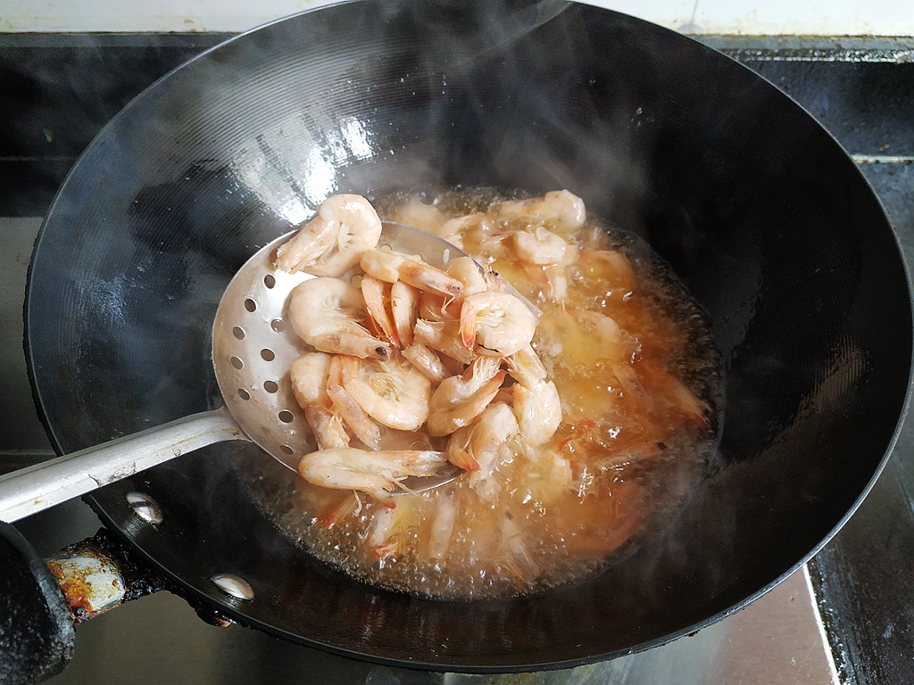 避风塘小海虾怎么做好吃又简单,连云港的海虾怎么做着吃