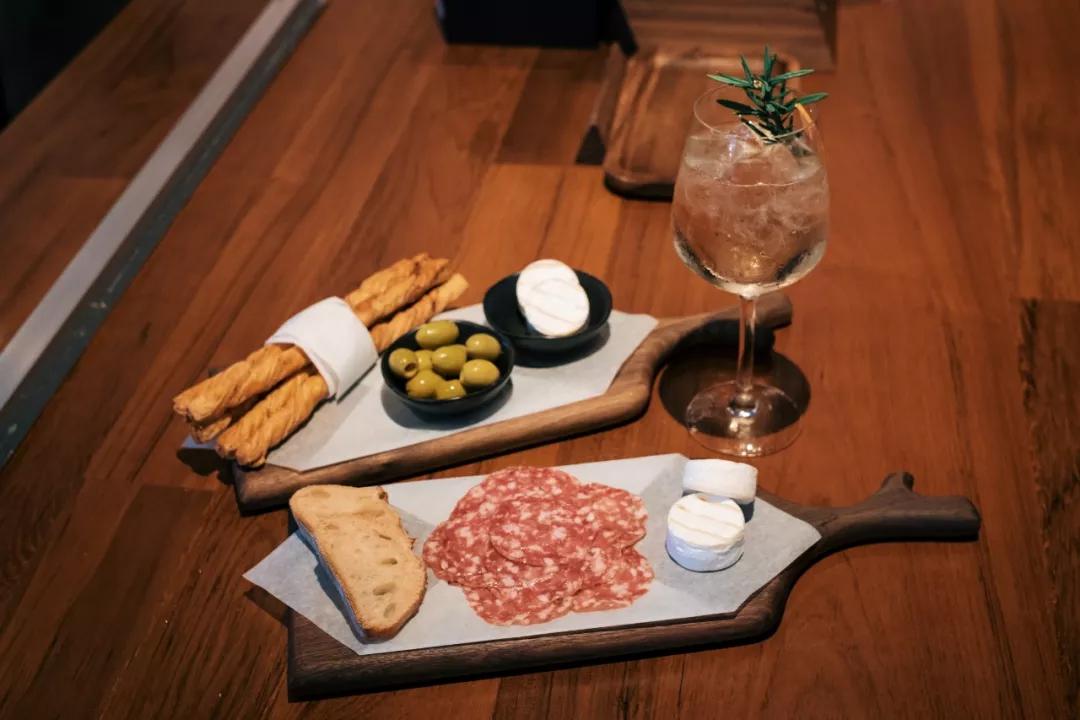 旅行中的星巴克,旅游路上的星巴克