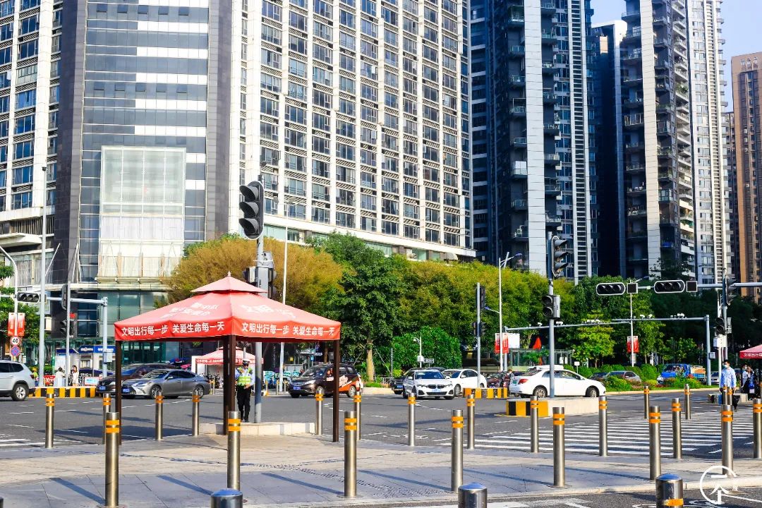 2000万在深圳能买到别墅吗,2000能在深圳租到怎样的房子