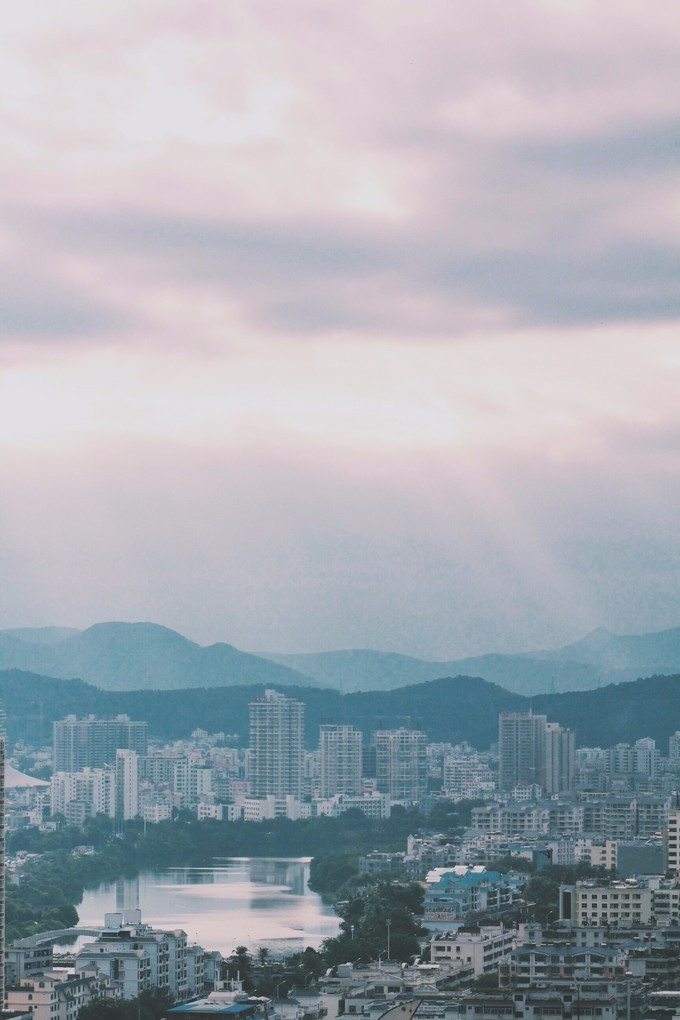 拥抱那片大海,拥抱这片海