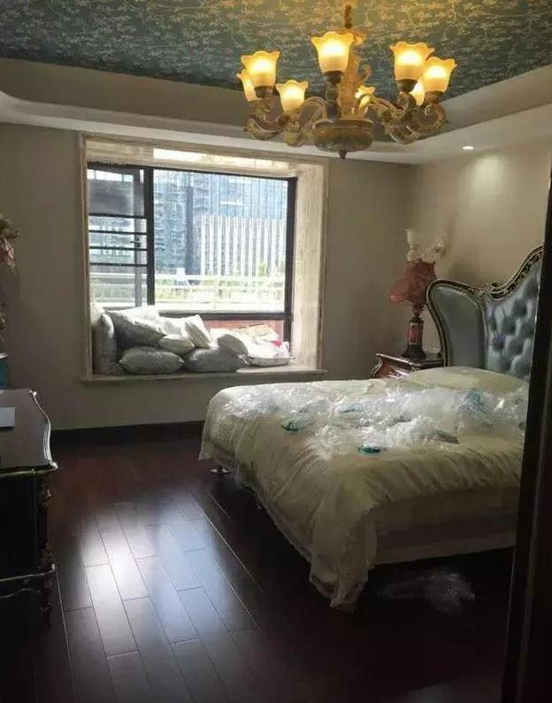 媳妇将房子装修好了,老婆把新房装修成这个样子